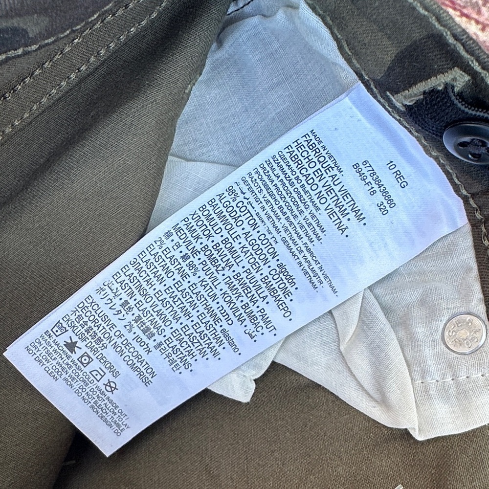 Levi's Kids Camouflage Jeans - Picture 3 of 7